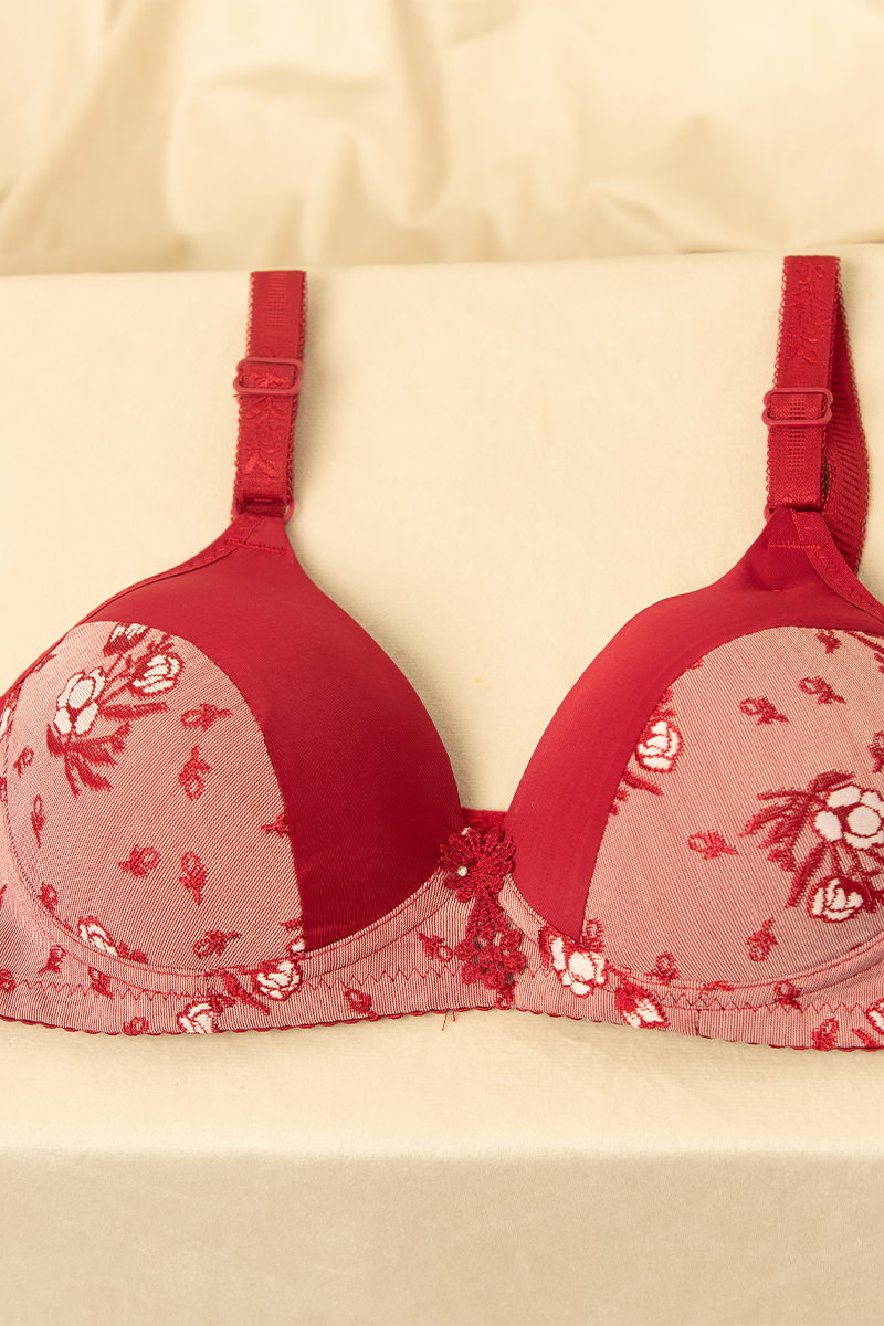 Lady Beela Full Coverage Premium Soft Half Embroidered Light Padded Wire-Free Bra